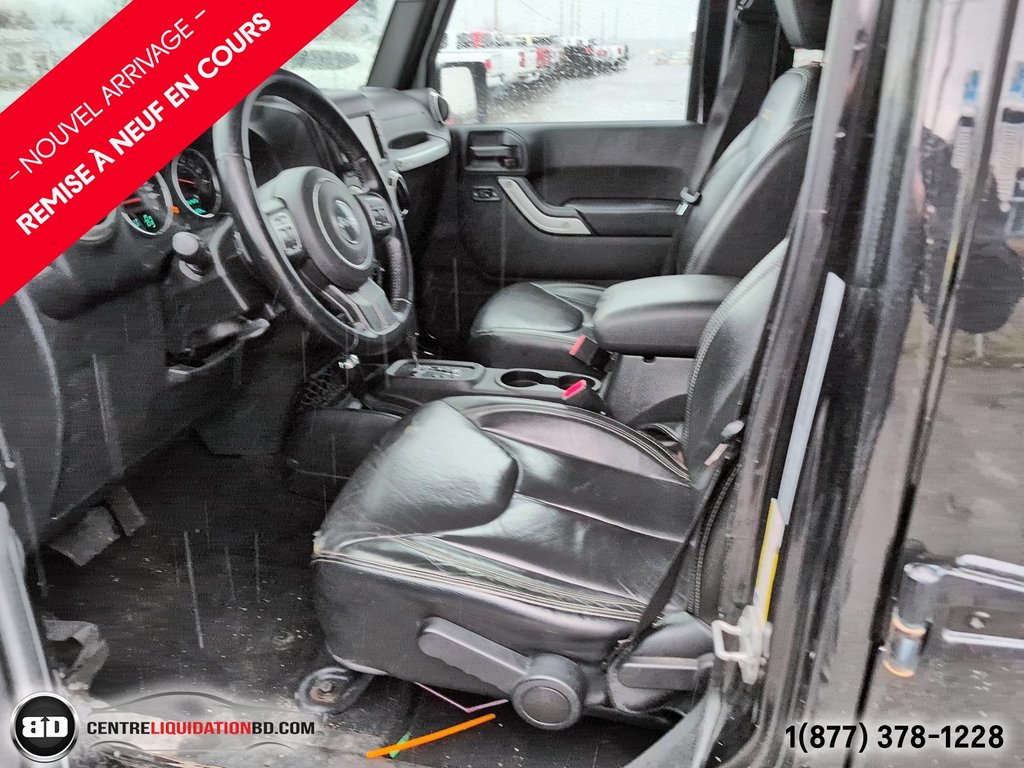 Jeep Wrangler Unlimited SAHARA V6 3.6L CUIR 2017 à Granby, Québec - 12 - w1024h768px