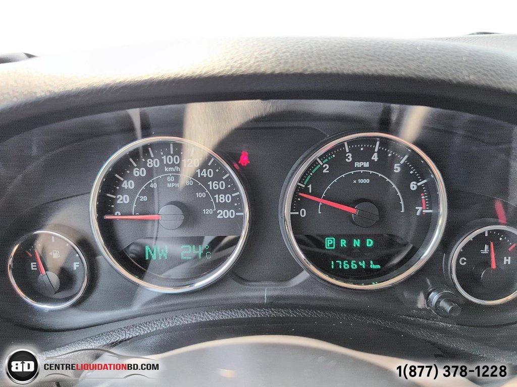 2017 Jeep Wrangler Unlimited Sahara V6 3.6L CUIR in Granby, Quebec - 18 - w1024h768px