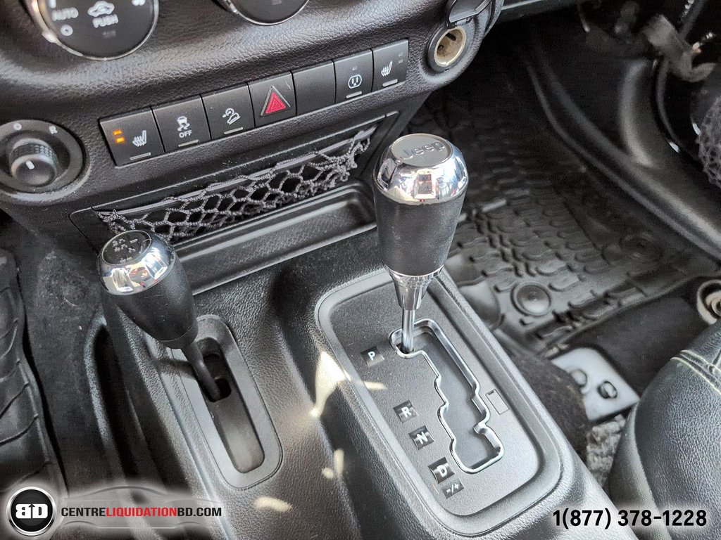 2017 Jeep Wrangler Unlimited Sahara V6 3.6L CUIR in Granby, Quebec - 20 - w1024h768px