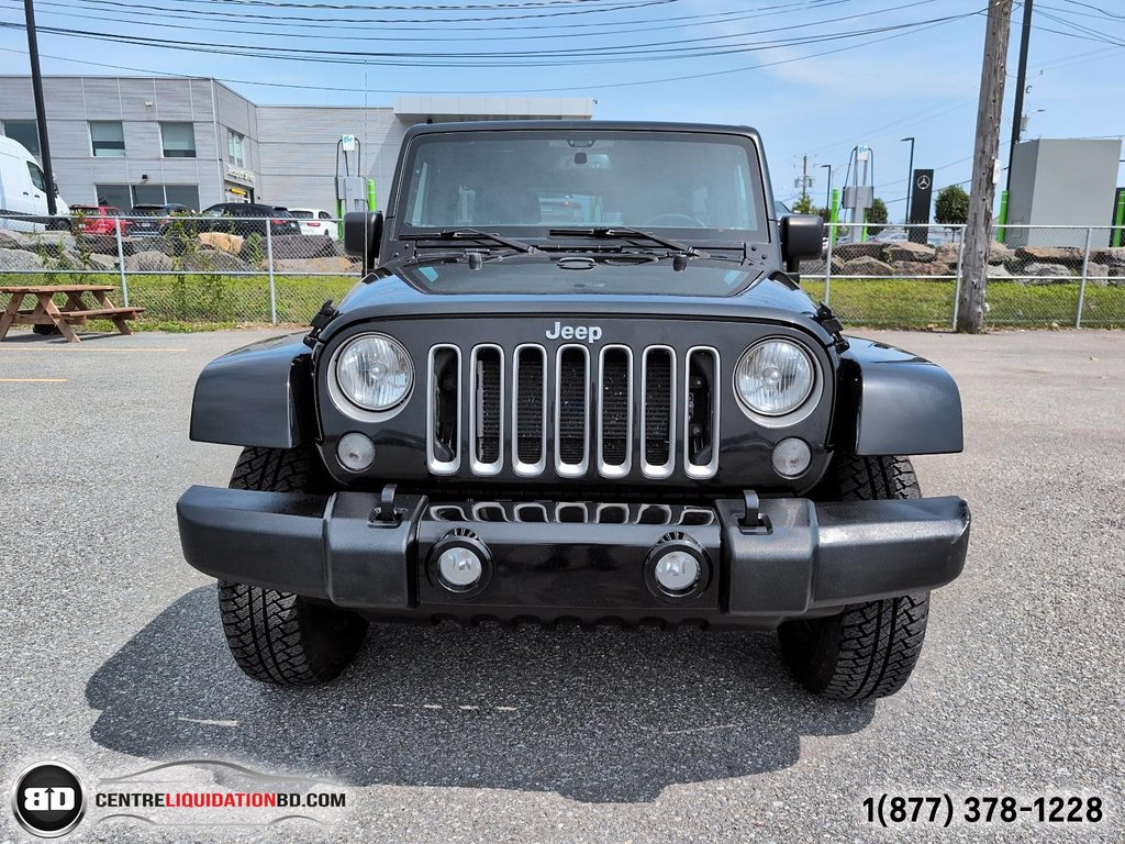 2017 Jeep Wrangler Unlimited Sahara V6 3.6L CUIR in Granby, Quebec - 2 - w1024h768px