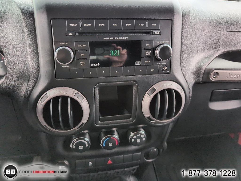 Jeep Wrangler Sport 2015 à Granby, Québec - 12 - w1024h768px