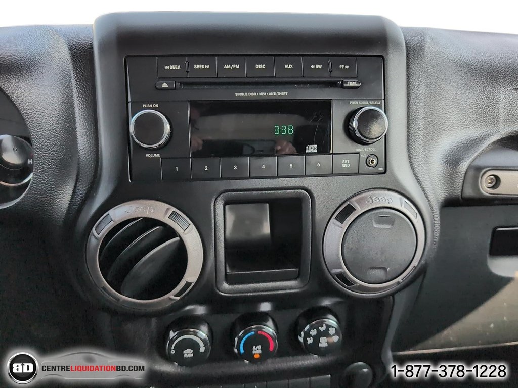 Jeep Wrangler Sport 2015 à Granby, Québec - 18 - w1024h768px