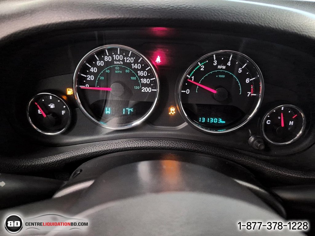 2016 Jeep Wrangler Sport MANUELLE in Granby, Quebec - 18 - w1024h768px