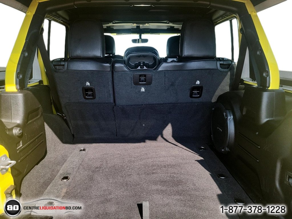 2023 Jeep Wrangler Sahara Altitude in Granby, Quebec - 9 - w1024h768px