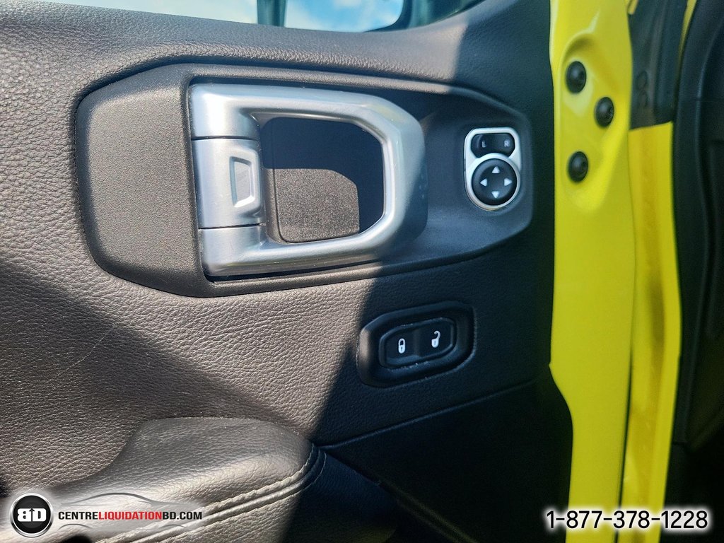2023 Jeep Wrangler Sahara Altitude in Granby, Quebec - 14 - w1024h768px