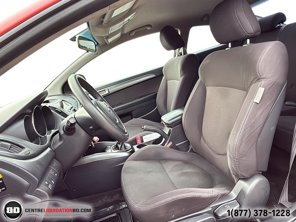 2013 Kia Forte Koup EX in Granby, Quebec - 13 - w1024h768px