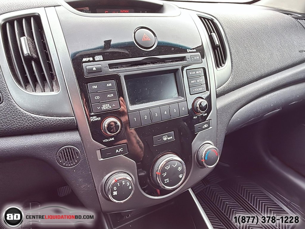 2013 Kia Forte Koup EX in Granby, Quebec - 19 - w1024h768px