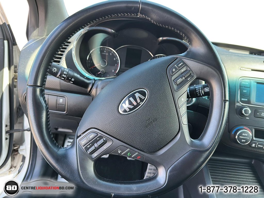 Kia Forte Koup  2014 à Granby, Québec - 13 - w1024h768px