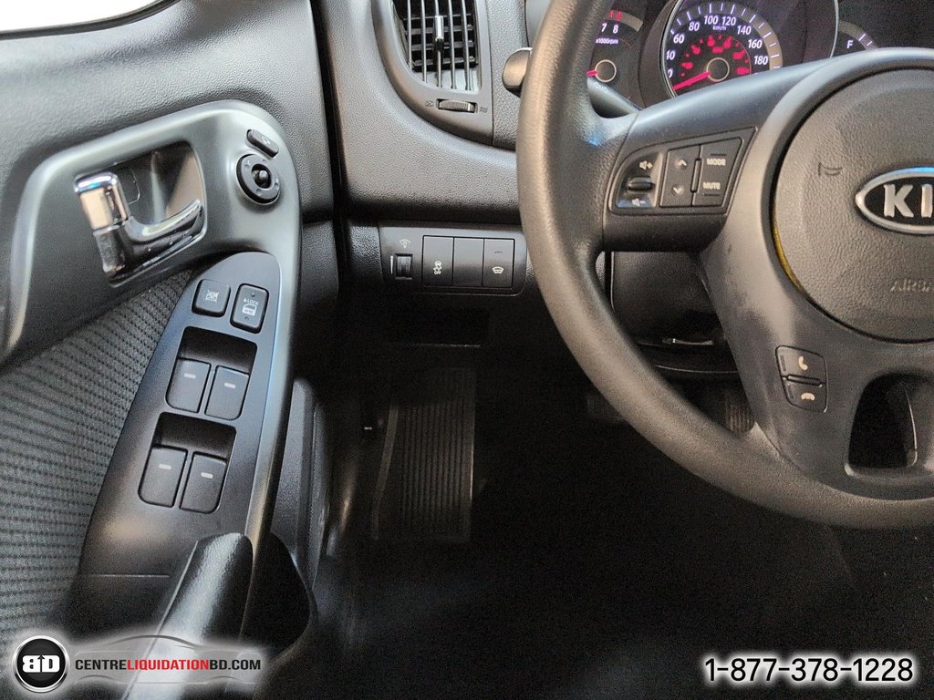 2013 Kia Forte EX AUTOMATIQUE in Granby, Quebec - 17 - w1024h768px
