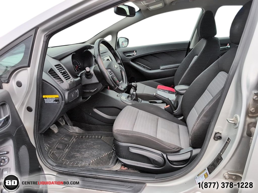 Kia Forte EX 2015 à Granby, Québec - 11 - w1024h768px