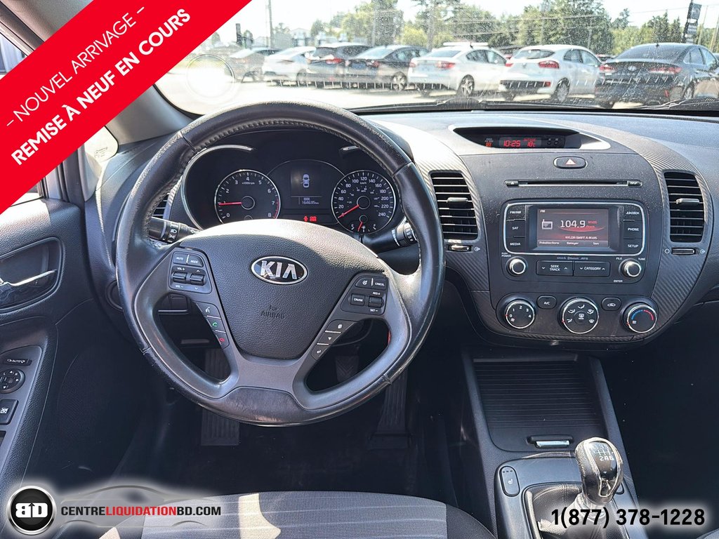 Kia Forte EX 2015 à Granby, Québec - 12 - w1024h768px