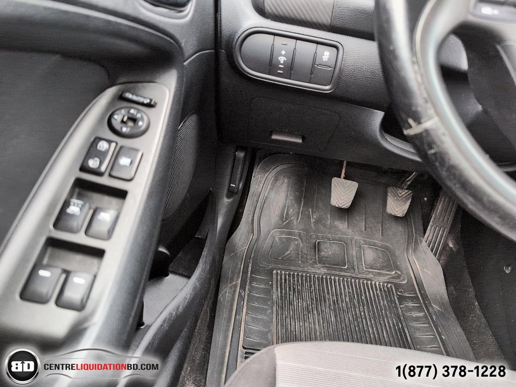 Kia Forte EX 2015 à Granby, Québec - 14 - w1024h768px