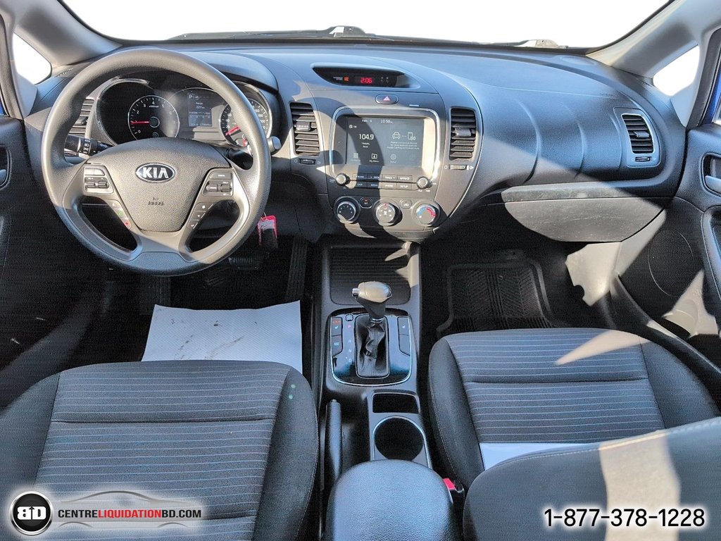 2017 Kia Forte LX + AUTOMATIQUE SIEGES CHAUFFANTS in Granby, Quebec - 16 - w1024h768px