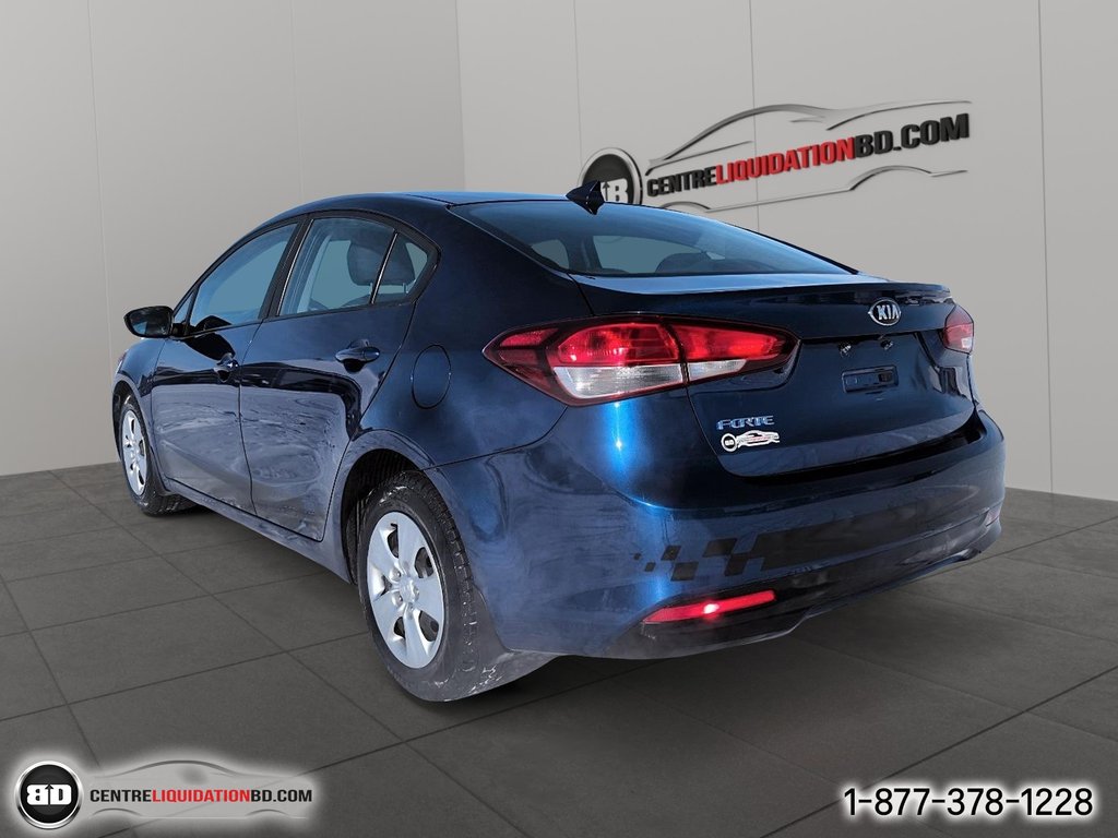 2017 Kia Forte LX + AUTOMATIQUE SIEGES CHAUFFANTS in Granby, Quebec - 8 - w1024h768px