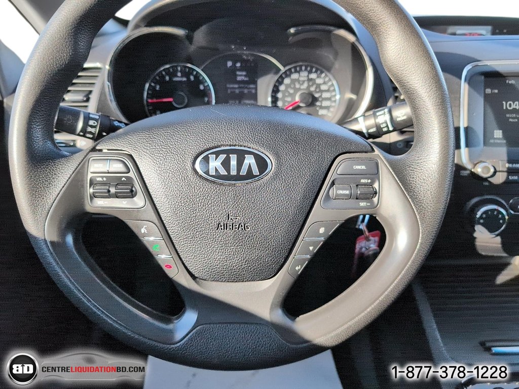 2017 Kia Forte LX + AUTOMATIQUE SIEGES CHAUFFANTS in Granby, Quebec - 18 - w1024h768px