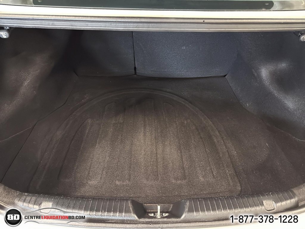 Kia Forte LX + 2017 à Granby, Québec - 11 - w1024h768px