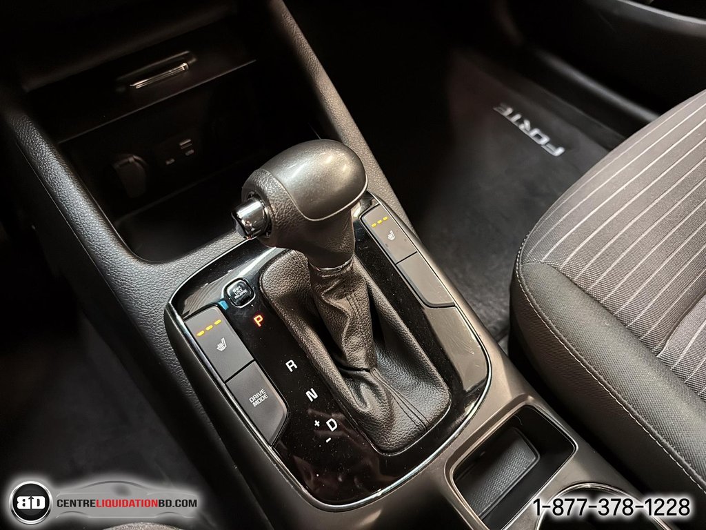 Kia Forte LX + 2017 à Granby, Québec - 22 - w1024h768px