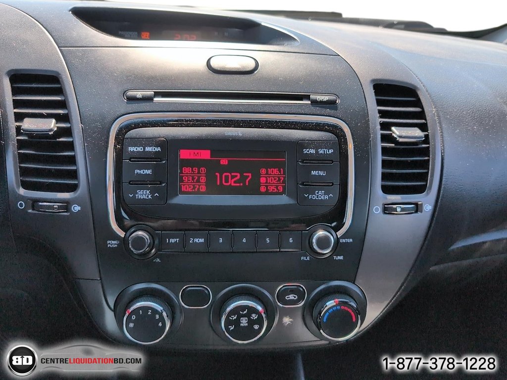 2018 Kia Forte in Granby, Quebec - 17 - w1024h768px