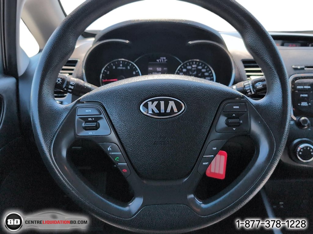 2018 Kia Forte in Granby, Quebec - 15 - w1024h768px