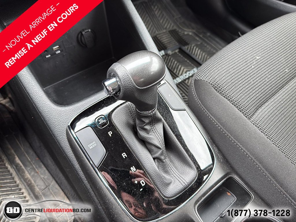 Kia Forte LX + 2018 à Granby, Québec - 15 - w1024h768px
