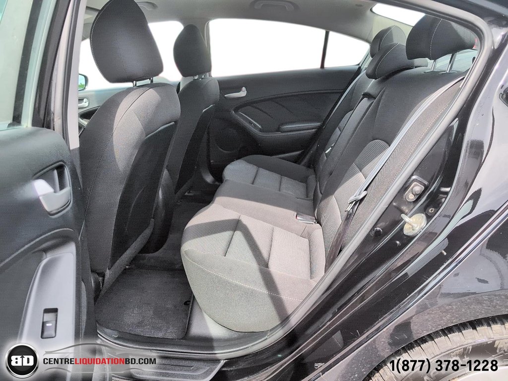 Kia Forte LX + 2018 à Granby, Québec - 14 - w1024h768px