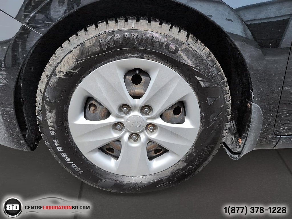 Kia Forte LX + 2018 à Granby, Québec - 12 - w1024h768px