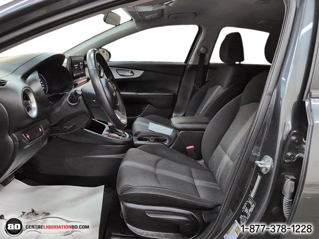 2024 Kia Forte LX AUTOMATIQUE SIEGES CHAUFFANTS in Granby, Quebec - 13 - w1024h768px