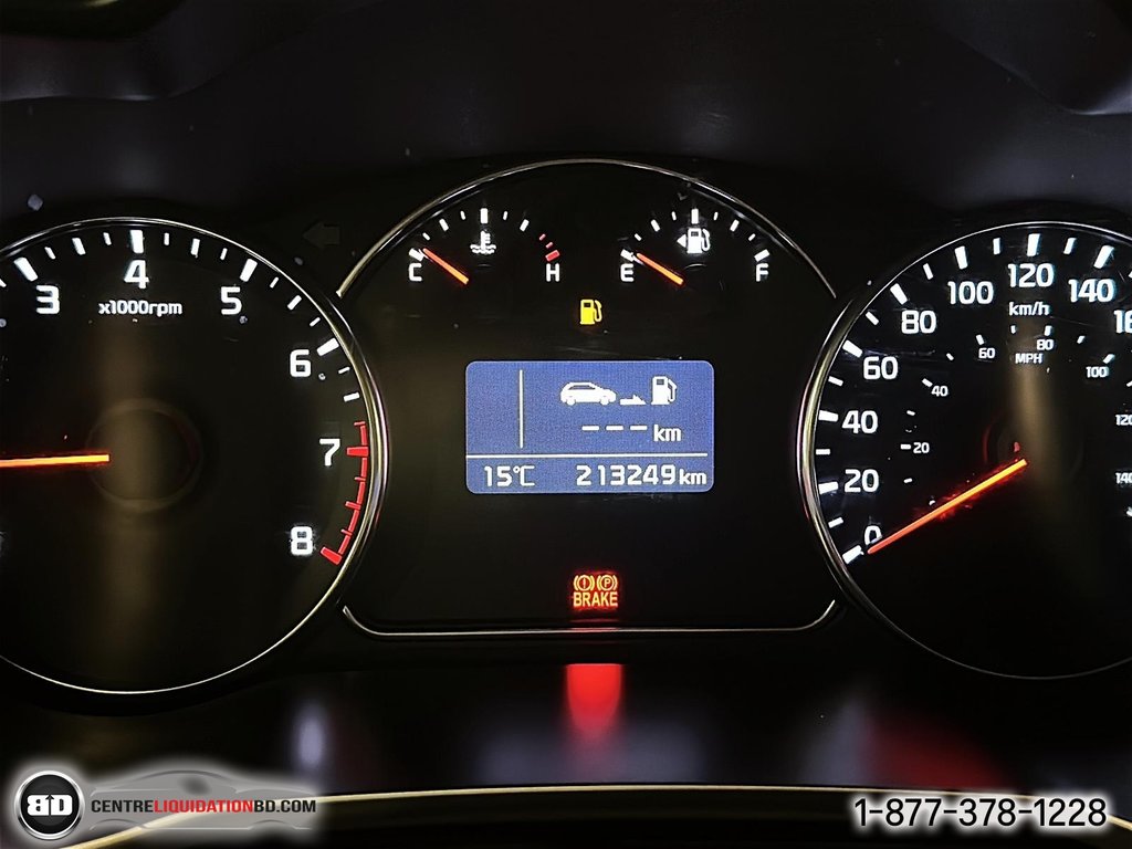 2015 Kia Rondo in Granby, Quebec - 16 - w1024h768px