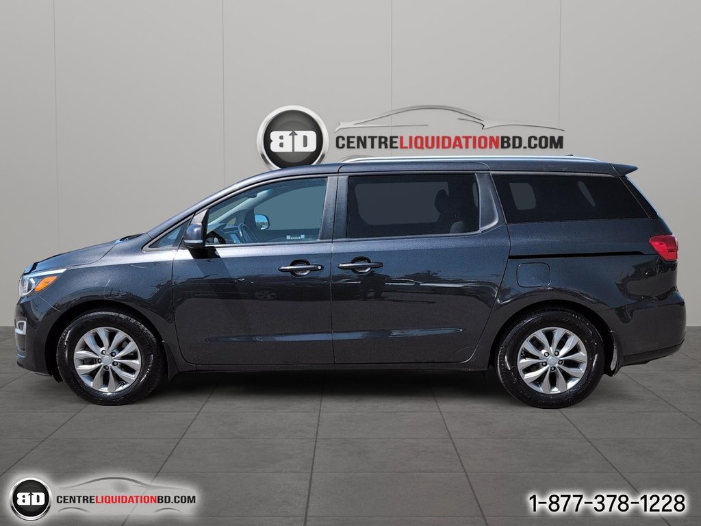 2020 Kia Sedona LX in Granby, Quebec - 8 - w1024h768px