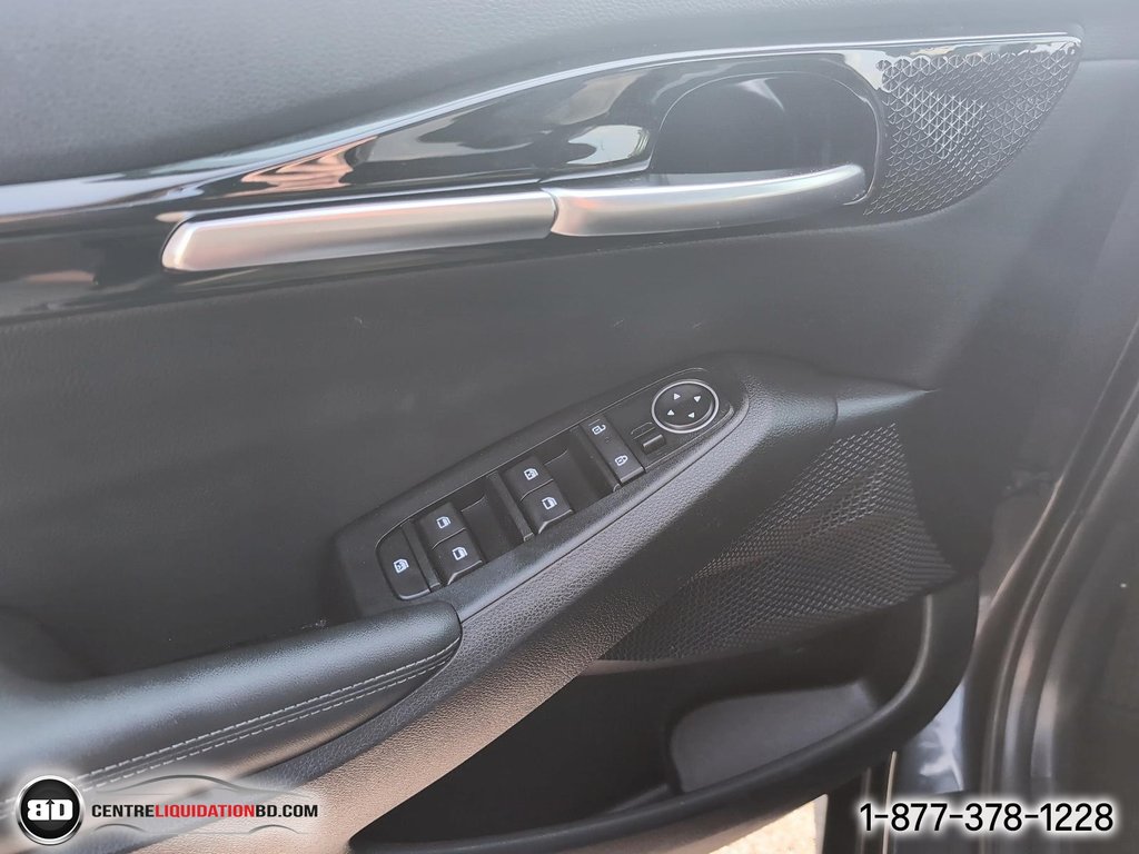 Kia Seltos EX 2024 à Granby, Québec - 14 - w1024h768px