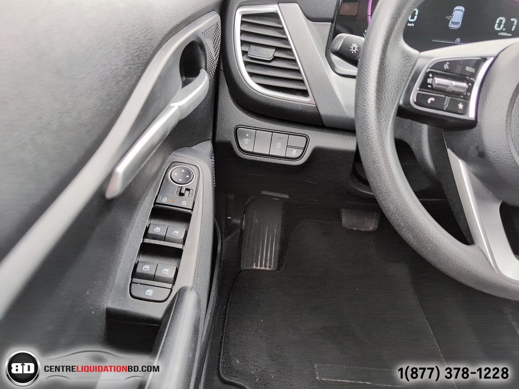 Kia Seltos LX AWD 2024 à Granby, Québec - 17 - w1024h768px