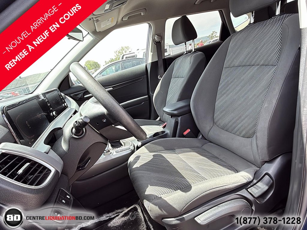 2024 Kia Seltos LX AWD in Granby, Quebec - 12 - w1024h768px