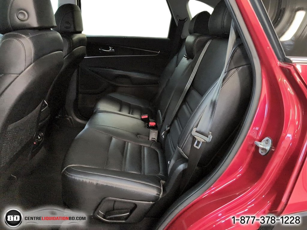 2017 Kia Sorento EX V6 3.5L AWD 7 PASSAGERS CUIR in Granby, Quebec - 14 - w1024h768px