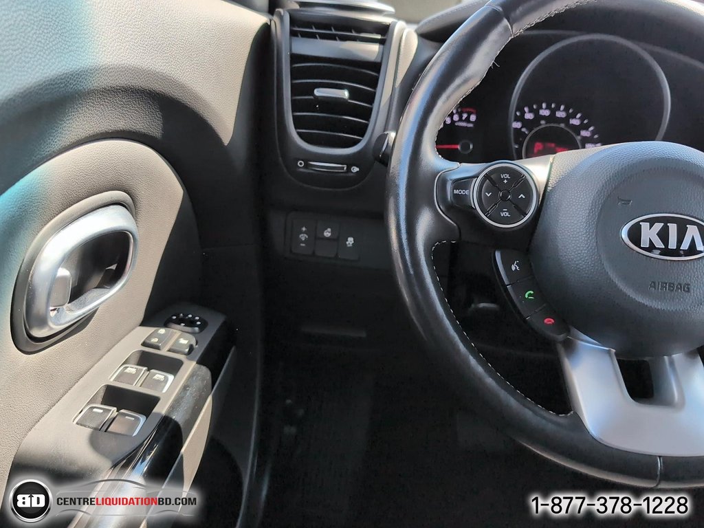 2019 Kia Soul in Granby, Quebec - 14 - w1024h768px