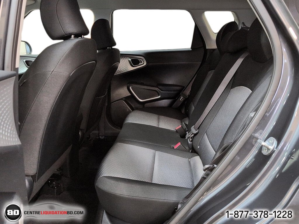 2021 Kia Soul LX in Granby, Quebec - 14 - w1024h768px