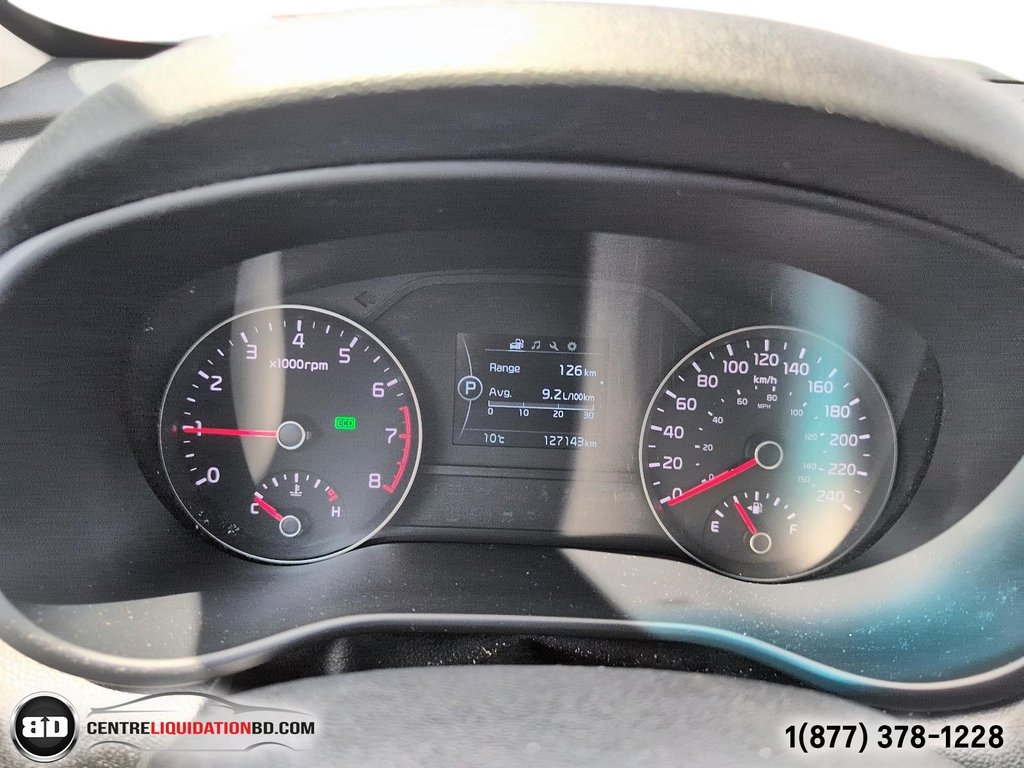 2017 Kia Sportage LX AWD 2.4L in Granby, Quebec - 11 - w1024h768px