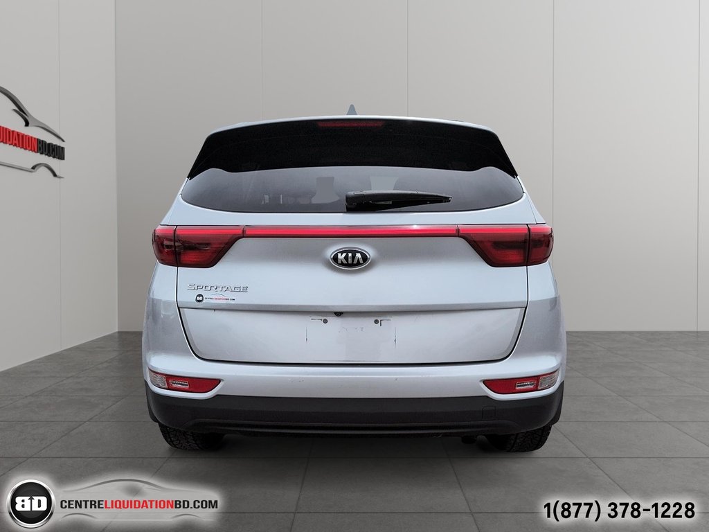 2017 Kia Sportage LX AWD 2.4L in Granby, Quebec - 7 - w1024h768px