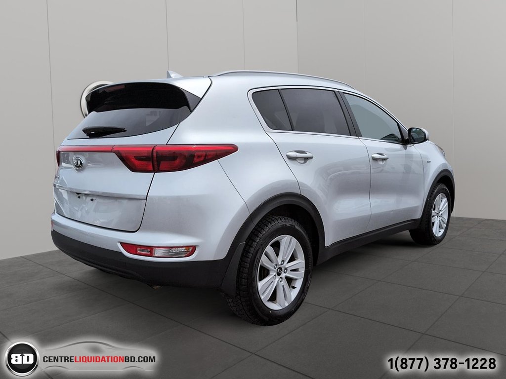 2017 Kia Sportage LX AWD 2.4L in Granby, Quebec - 6 - w1024h768px