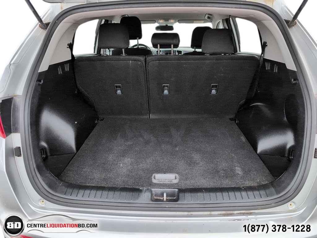 2017 Kia Sportage LX AWD 2.4L in Granby, Quebec - 11 - w1024h768px