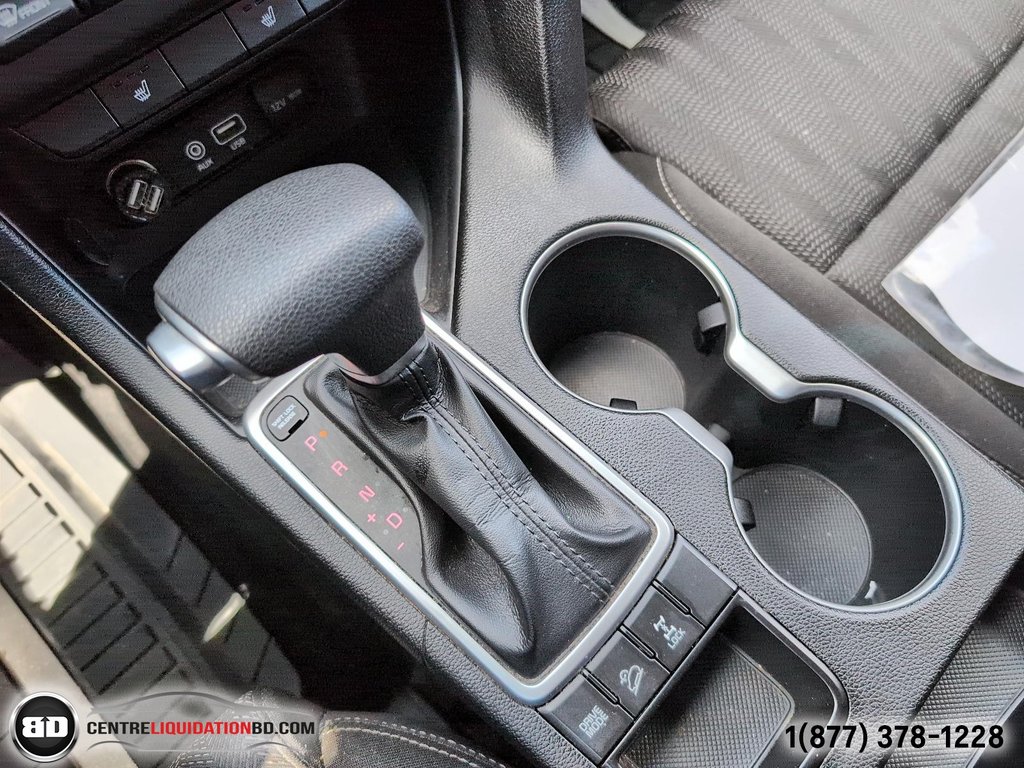 2017 Kia Sportage LX AWD 2.4L in Granby, Quebec - 13 - w1024h768px