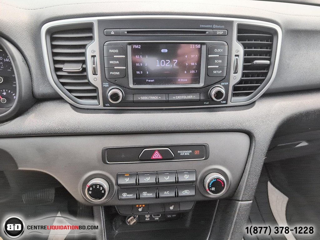2017 Kia Sportage LX AWD 2.4L in Granby, Quebec - 20 - w1024h768px