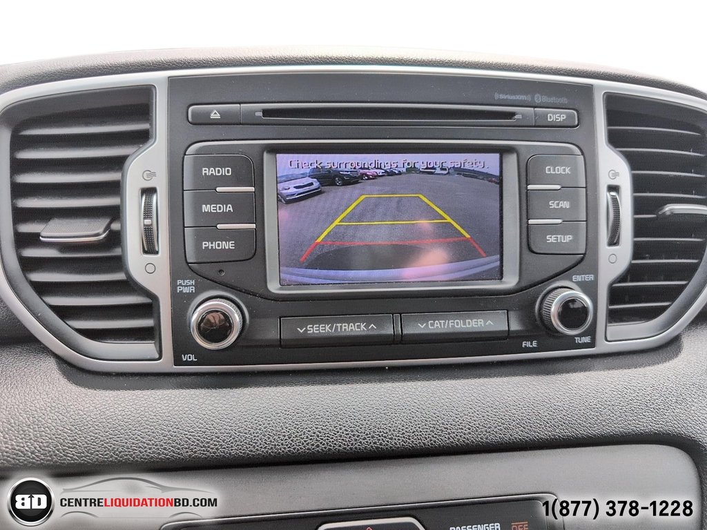 2017 Kia Sportage LX AWD 2.4L in Granby, Quebec - 23 - w1024h768px
