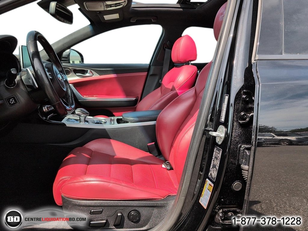 2018 Kia Stinger GT Limited in Granby, Quebec - 12 - w1024h768px