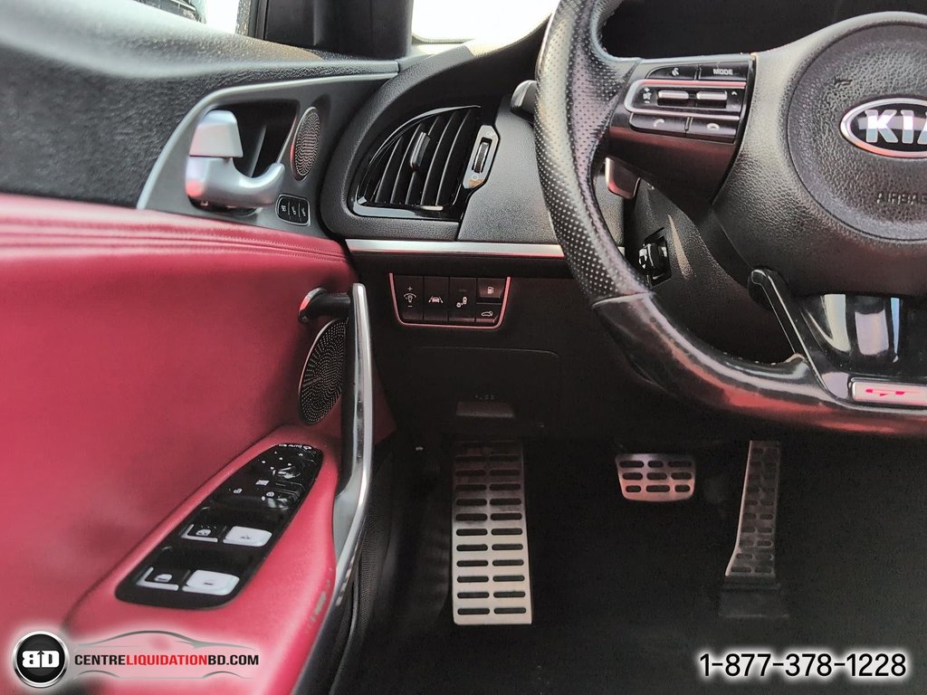 2018 Kia Stinger GT Limited in Granby, Quebec - 15 - w1024h768px