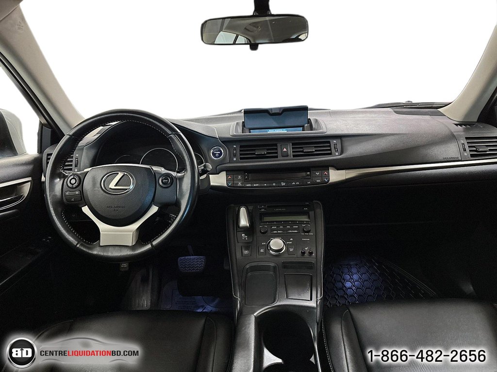 Lexus CT 200h  2014 à Granby, Québec - 8 - w1024h768px