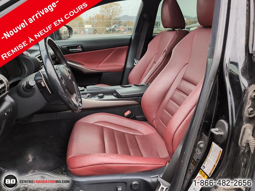 Lexus IS 350  2014 à Granby, Québec - 10 - w1024h768px