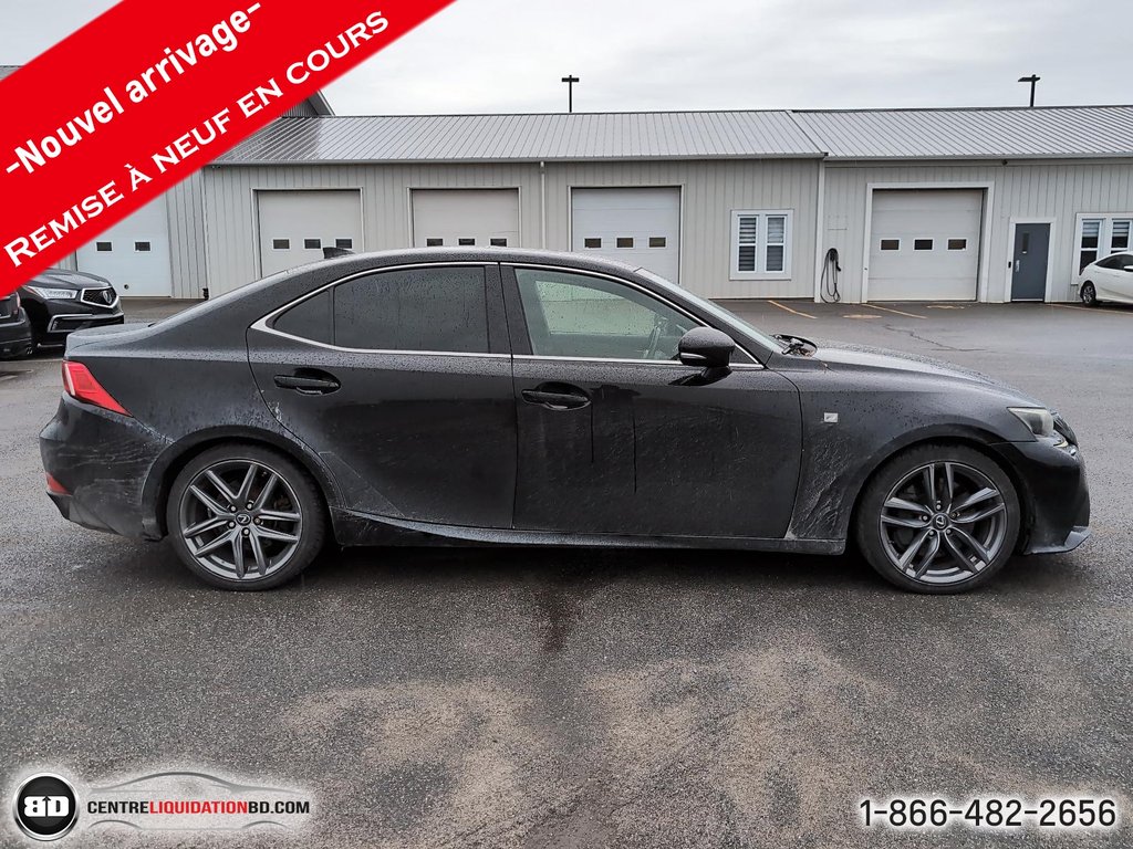 Lexus IS 350  2014 à Granby, Québec - 4 - w1024h768px