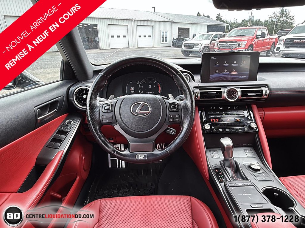 2021 Lexus IS 300 in Granby, Quebec - 14 - w1024h768px