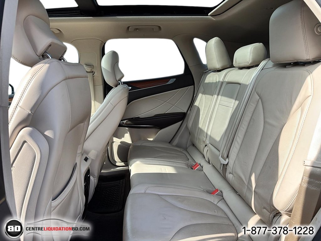 2017 Lincoln MKC Select AWD in Granby, Quebec - 16 - w1024h768px
