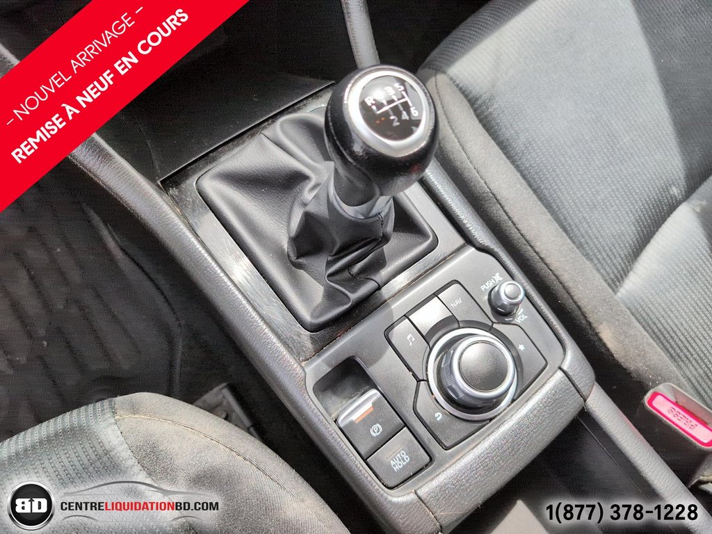 2021 Mazda CX-3 GX manuelle in Granby, Quebec - 14 - w1024h768px